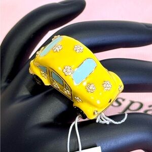 Kate Spade Beep Car Ring daisy print VW style car jewelry NWT woman’s size 8